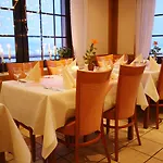 Готель Der Schoene Asten - 3*