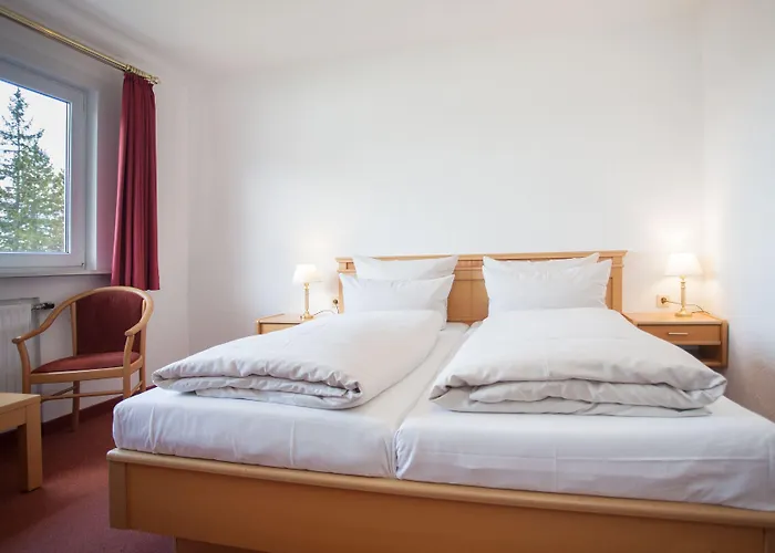 Der Schoene Asten - 3*